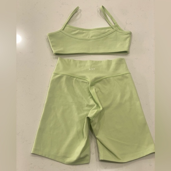 437 Bra and V Short Set - Picture 2 of 4